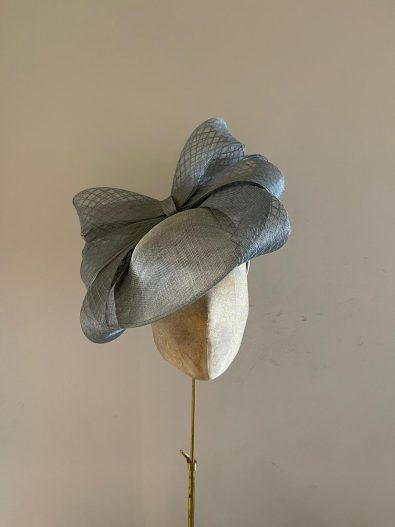 Hat Base: Silver, Bow: Silver