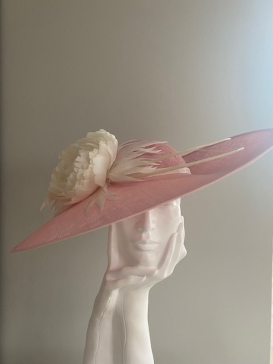 Hat Base: Frozen Strawberry, Feather Flower/Quills: Ivory