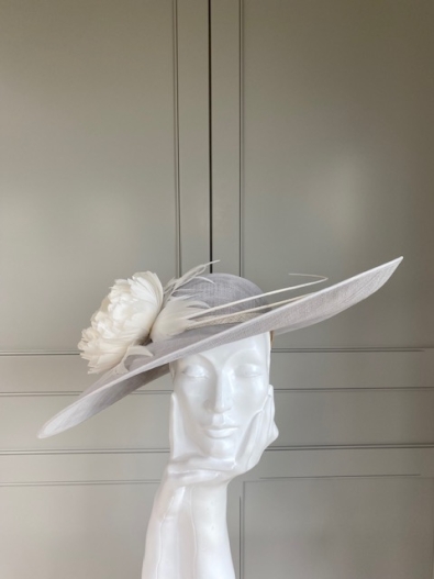 Hat Base: Marble, Flowers & Quills: Ivory