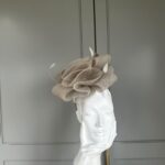 Ready to wear luton fascinator hessian, ready to ship ascot fascinator, ready to ship wedding fasinator, next day delivery wedding fascinator, next day delivery ascot fascinator